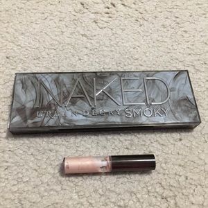 Naked smoke eyeshadow and Becca highlight